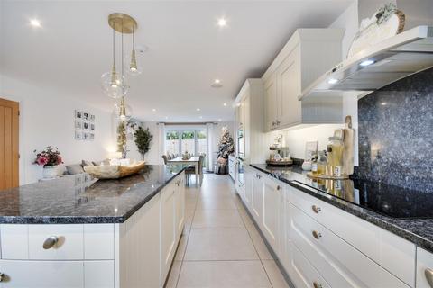 5 bedroom detached house for sale, Murrayfields, Burnham-On-Crouch