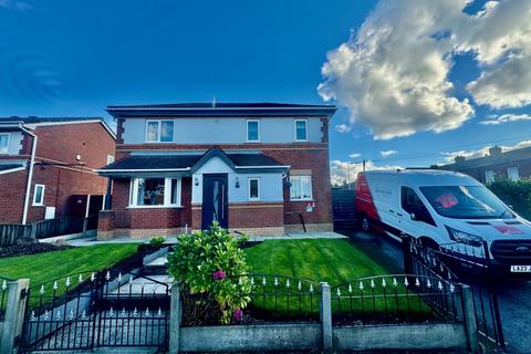 3 bedroom detached house for sale, Amber Gardens, Hindley, WN2