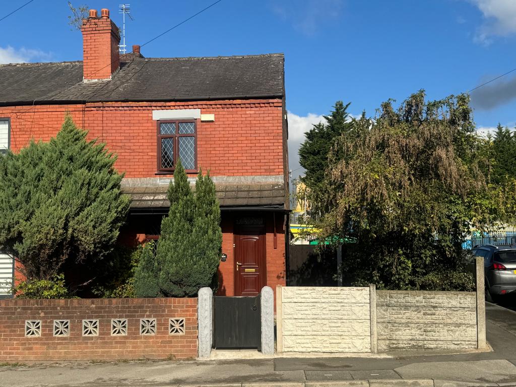 Three Bedroom End Terraced House For Sale