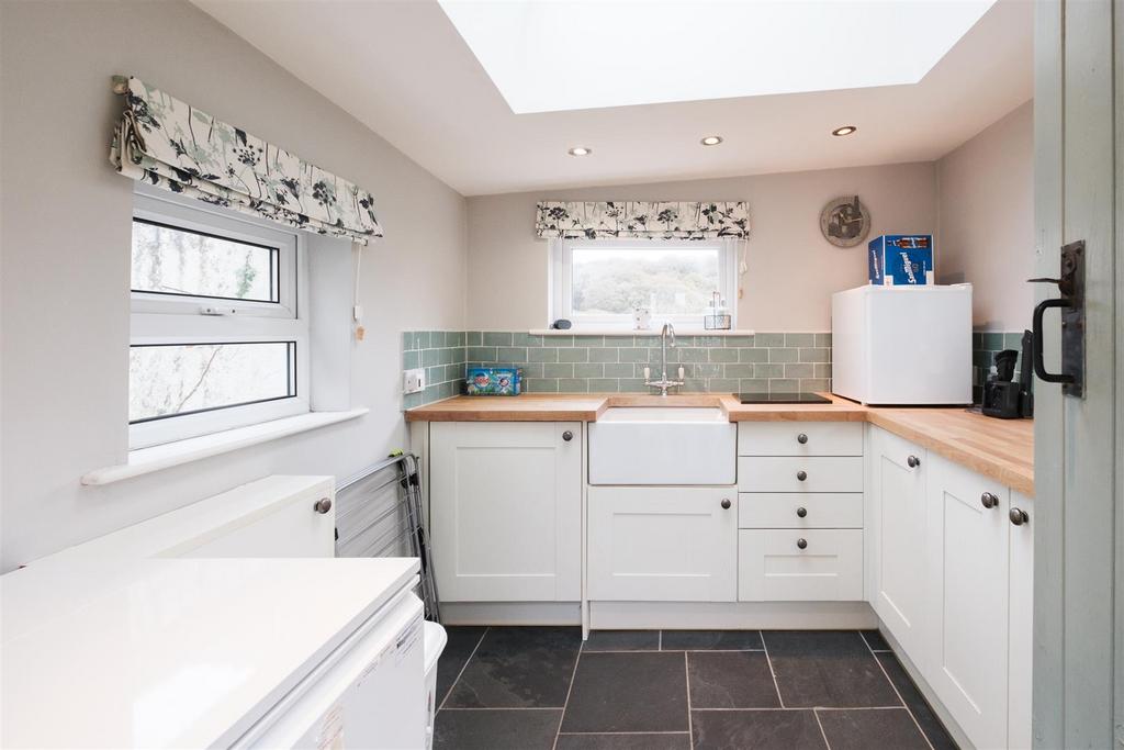 Trannack Cottage-Helston-17.jpg