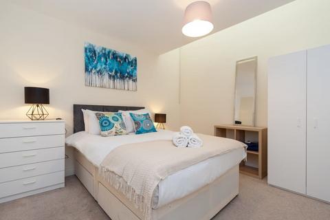 2 bedroom serviced apartment to rent, Trinity Gardens, London SW9