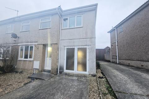 3 bedroom semi-detached house to rent, Easterly Close, Brackla, Bridgend, Bridgend County. CF31 2NA