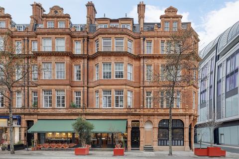 4 bedroom apartment for sale, North Audley Street, London W1K