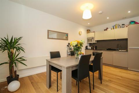 2 bedroom apartment to rent, Smithfield Square, High Street, Manchester