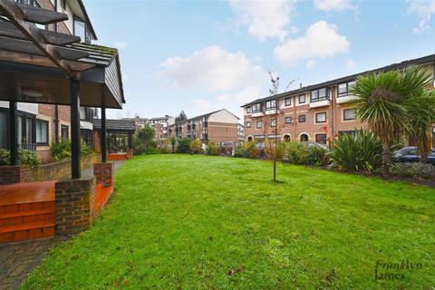 27 Barnfield Place, London, E14 9YA