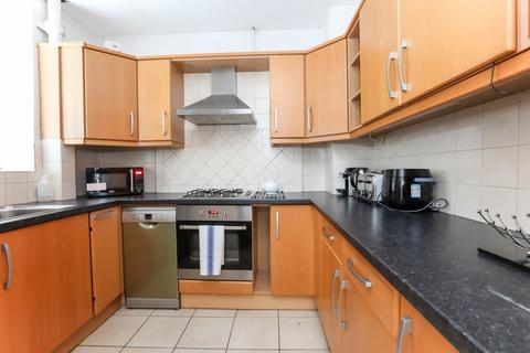 2 bedroom serviced apartment to rent, Frazier Street, London SE1