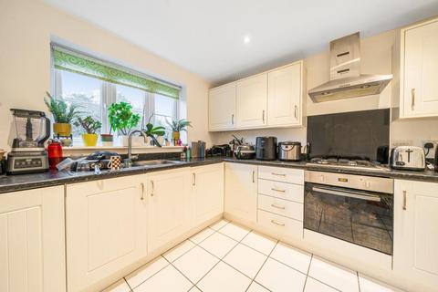 3 bedroom end of terrace house for sale, Bicester,  Oxfordshire,  OX26