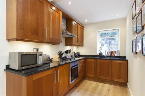 1 bedroom flat for sale, Lansdowne Road, London, W11