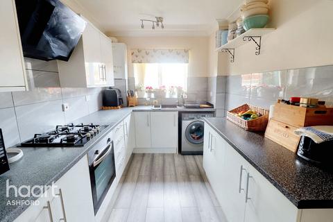 3 bedroom semi-detached house for sale, Church Road, Folkestone