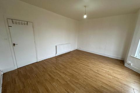 2 bedroom flat to rent, Gloucester Road, First Floor, London