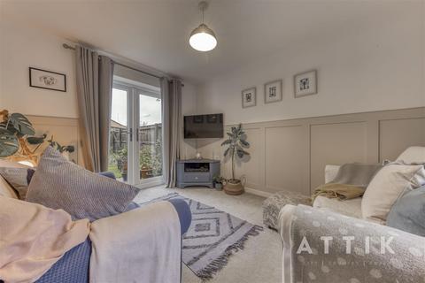 2 bedroom semi-detached house for sale, Waller Drive, Attleborough