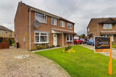 3 bedroom semi-detached house to rent, Larkspur Croft, Boston