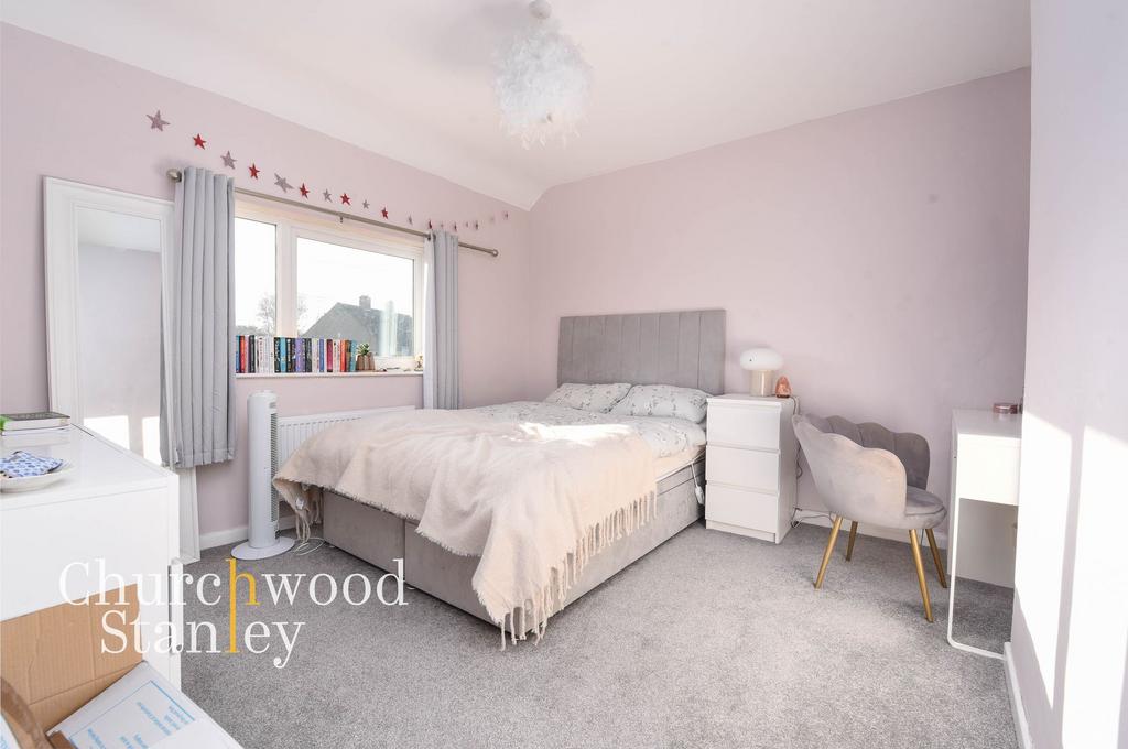 Second bedroom