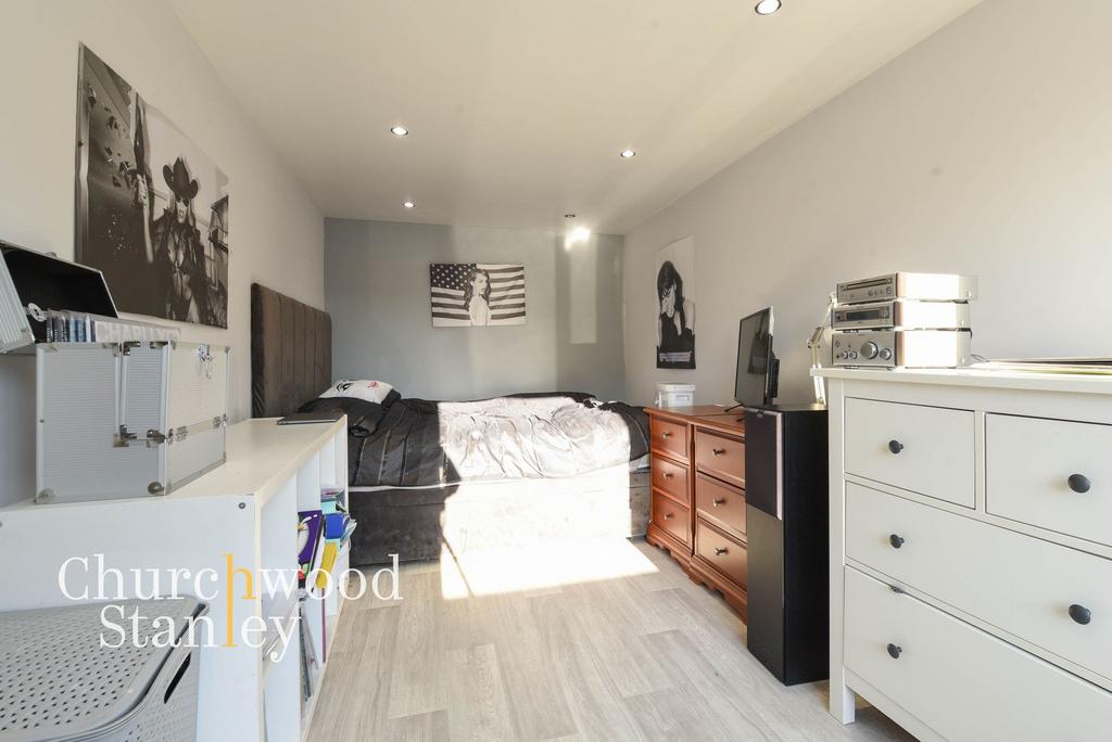 Versatile ground floor reception