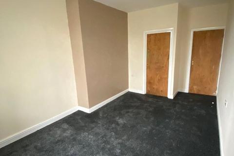 2 bedroom flat to rent, Cavendish Street, West Yorkshire BD21