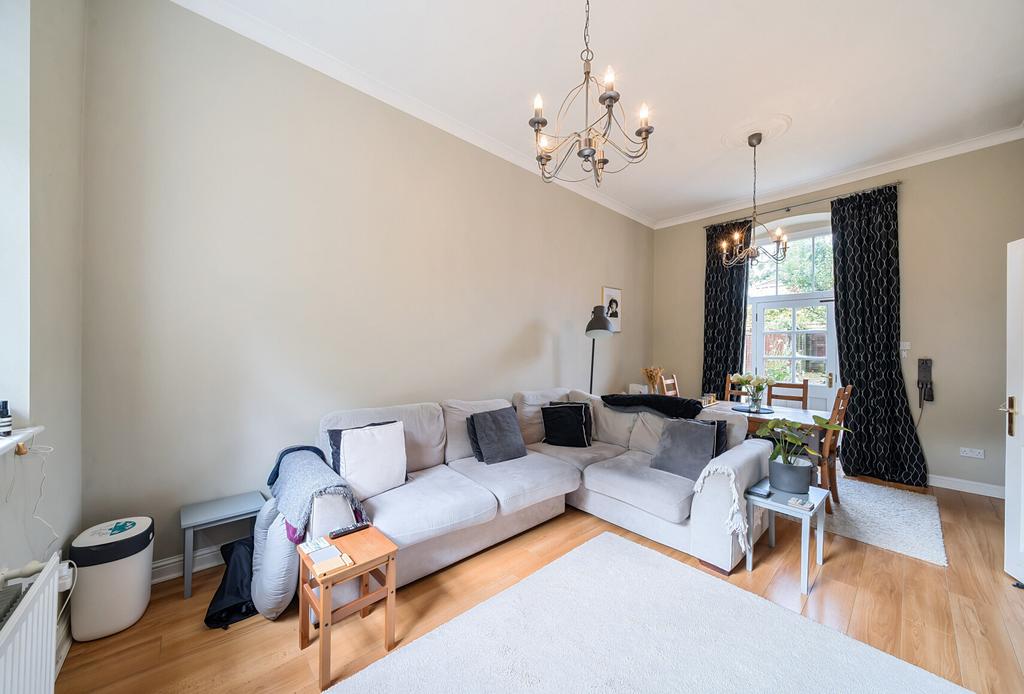 Sitting/Dining Room