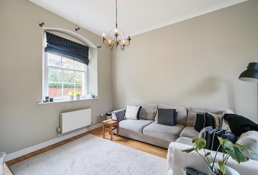 Sitting/Dining Room