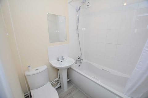 126 Downland, Two Mile Ash, Milton Keynes, MK8 8HW