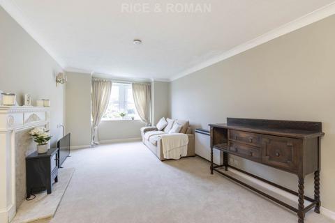 1 bedroom retirement property for sale, Queens Road, London SW19