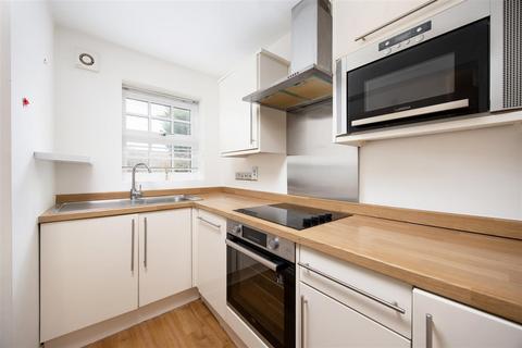 2 bedroom end of terrace house for sale, Oxford Mews, Westbury