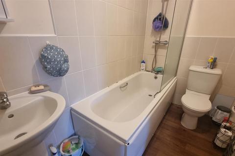 1 bedroom apartment to rent, Cadet Close, Coventry, CV3 1PR