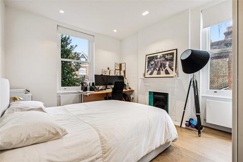 3 bedroom apartment for sale, Egliston Road, London SW15