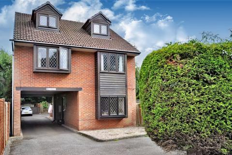 2 bedroom maisonette to rent, Yew Tree Road, Witley, Godalming, Surrey, GU8