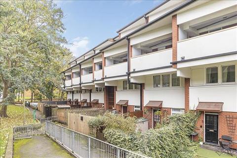 16 Ryefield Path, London, SW15 4BZ