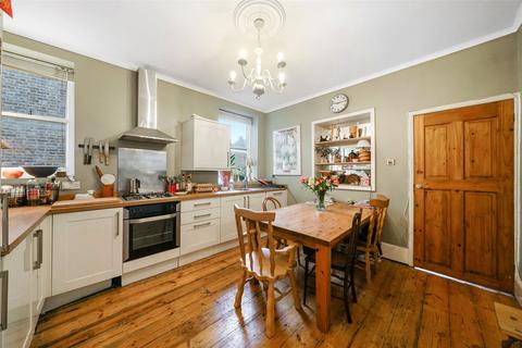 63d Carleton Road, London, N7 0ET