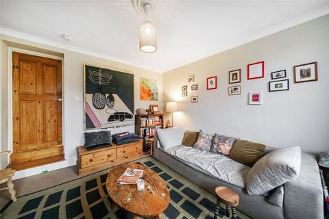 63d Carleton Road, London, N7 0ET