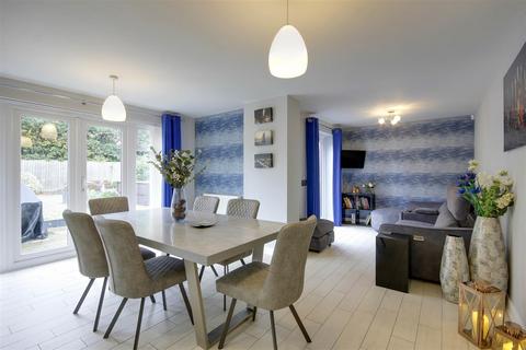 4 bedroom detached house for sale, Longleat Avenue, Elloughton