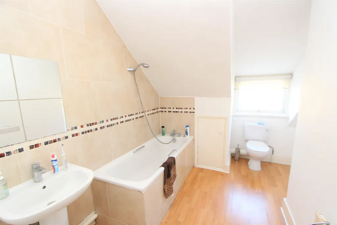 1 bedroom flat to rent, Church Crescnt, London N10