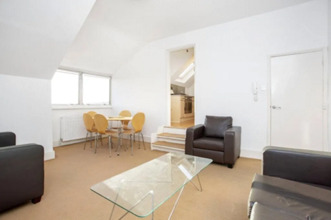 1 bedroom flat to rent, Church Crescent, London N10