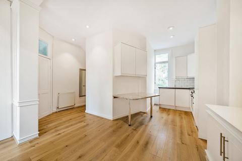 2 bedroom apartment to rent, West End Lane London NW6