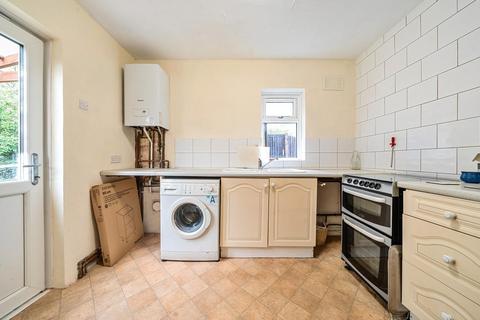 2 bedroom flat for sale, Honister Place, Stanmore HA7