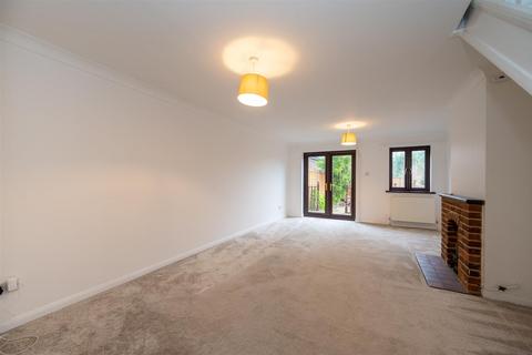 3 bedroom end of terrace house for sale, Broad Gardens, Portsmouth PO6