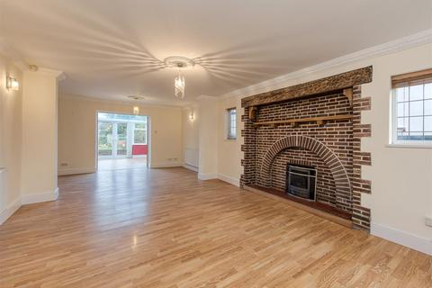 84 Codsall Road, Wolverhampton, WV6 9QP