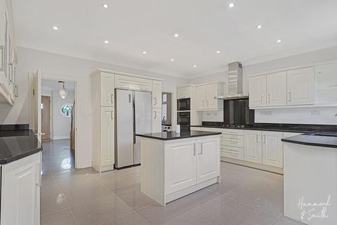 4 bedroom detached house for sale, Russell Road, Buckhurst Hill IG9