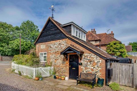 2 bedroom cottage for sale, 1 Regius Court, High Wycombe HP10