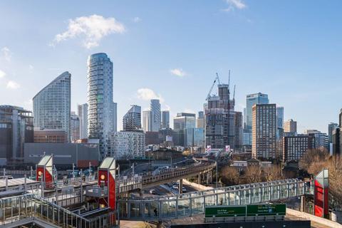 2 bedroom flat for sale, Elektron Tower, Canary Wharf, London, E14