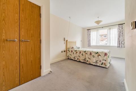 1 bedroom retirement property for sale, The Retreat, Princes Risborough HP27