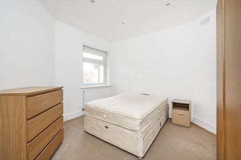 2 bedroom flat to rent, Finchley Road, Golders Green, London, NW11