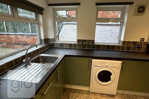 5 bedroom terraced house to rent, Marlborough Road, Coventry