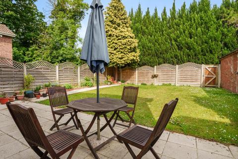 4 bedroom detached house for sale, Stanmore,  Middlesex,  HA7