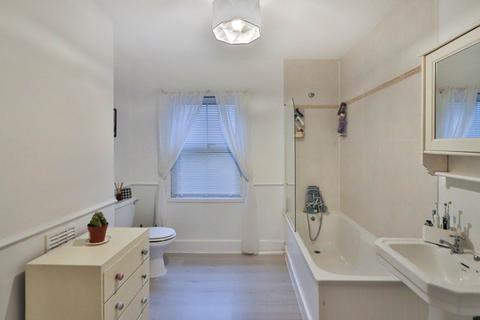 68 South Lane, New Malden, KT3 5HN