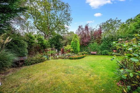 3 bedroom detached bungalow for sale, Eastbourne Road, Lingfield RH7