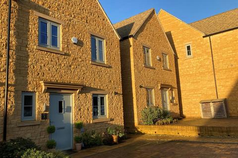 3 bedroom end of terrace house for sale, New Barrels Pitch, Chipping Campden