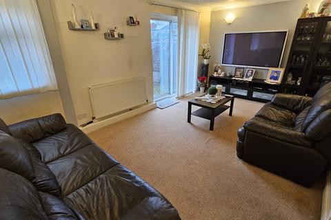 3 bedroom terraced house to rent, Millwards, Hatfield, Hertfordshire