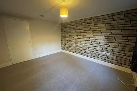 1 bedroom flat to rent, Gilmorton Close, Leicester