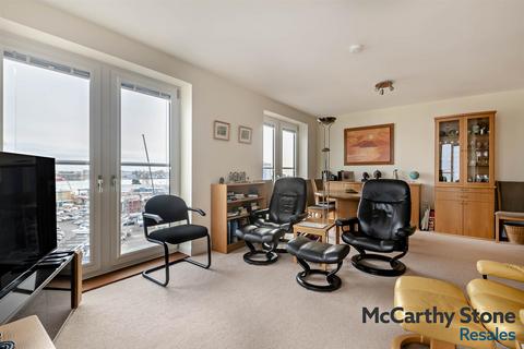 2 bedroom apartment for sale, Viewpoint, Harbour Road, Gosport, Hampshire, PO12 1GX